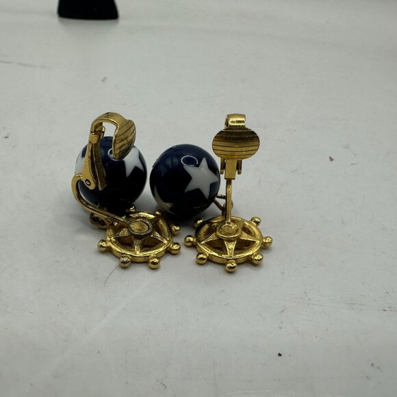 Vintage Nautical Star Clip-On Earrings Gold-Tone Helm Design Navy & White Red - Picture 4 of 4